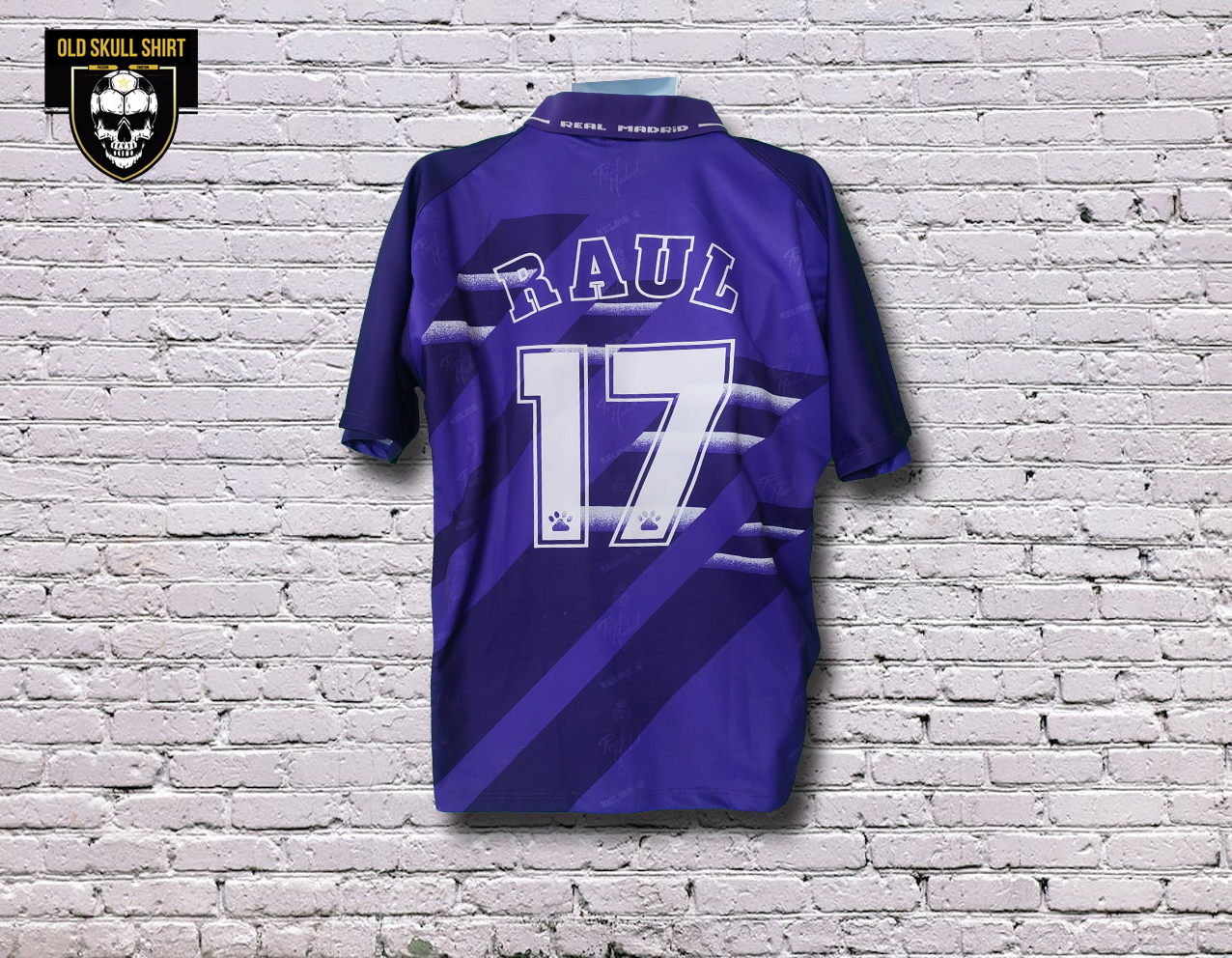 Real Madrid Away Shirt 1995-1996 #17 Raul